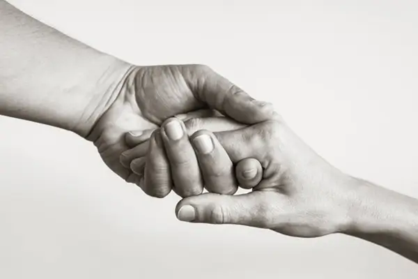 فواید نیکوکاری حقیقی برای فرد و جامعه